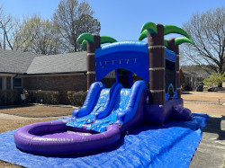 Combo bouncer with front wet/dry slide